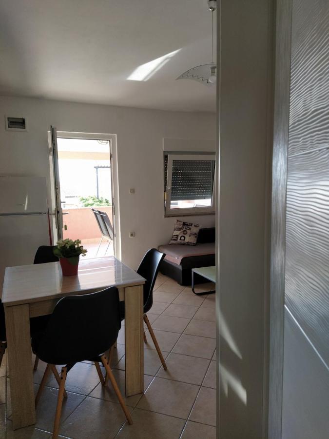 Apartmani Ruza Vir Eksteriør billede